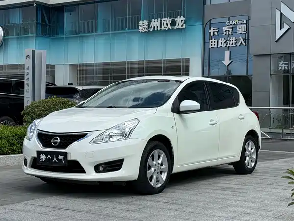 Nissan Tiida 2014