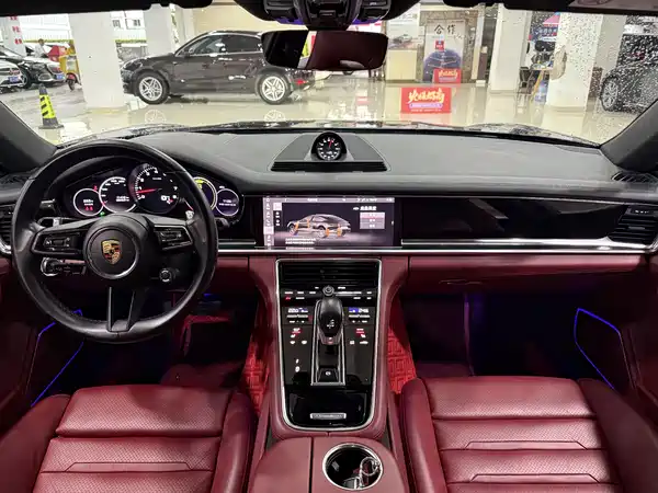 Porsche Panamera 2022