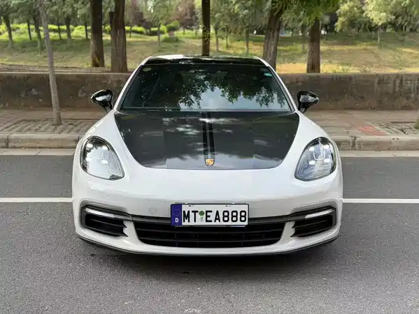 Porsche Panamera 2018