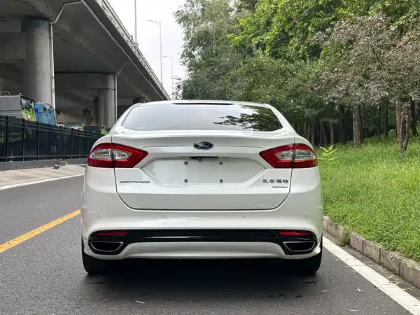 Ford Mondeo 2014