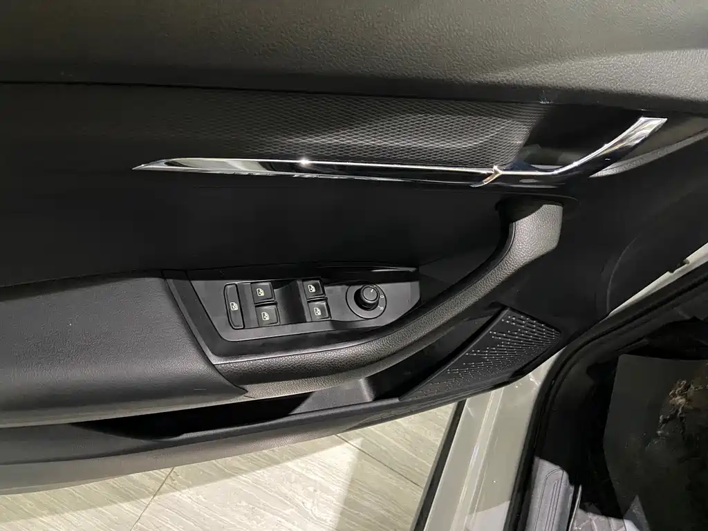 Skoda Kamiq 2023 — фото 16