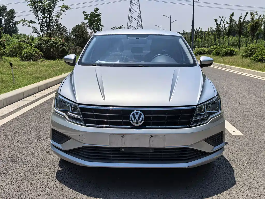 Volkswagen Jetta 2018 — фото 3