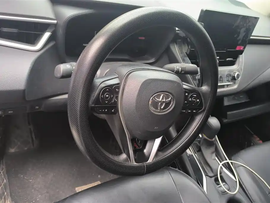 Toyota Corolla 2023 — фото 15
