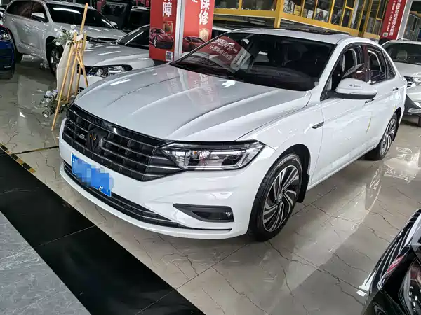 Volkswagen Sagitar 2021