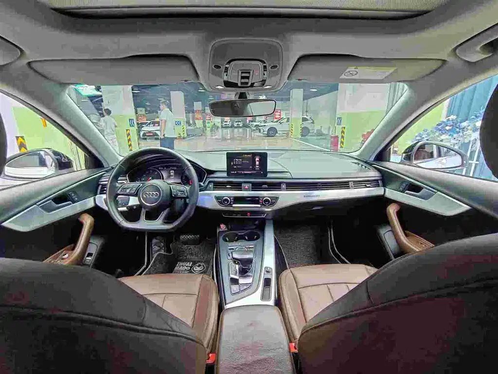 Audi A4L 2018