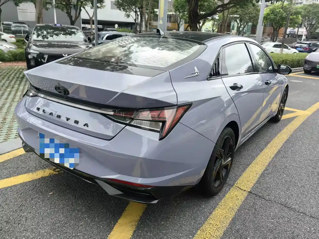 Hyundai Elantra 2020
