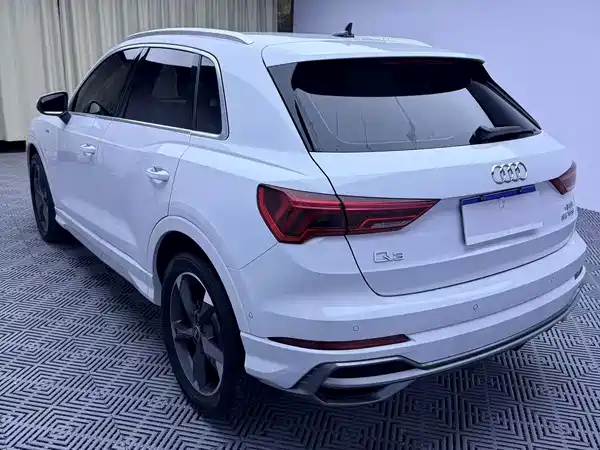 Audi Q3 2022