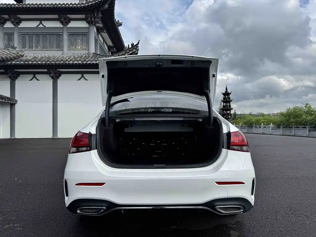 Mercedes-Benz A-Class 2023 — фото 20