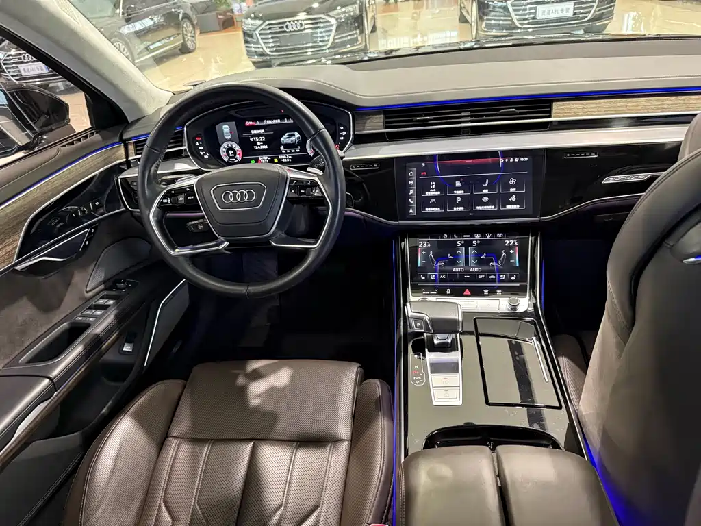 Audi A8 2021