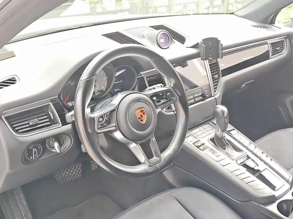 Porsche Macan 2018 — фото 3