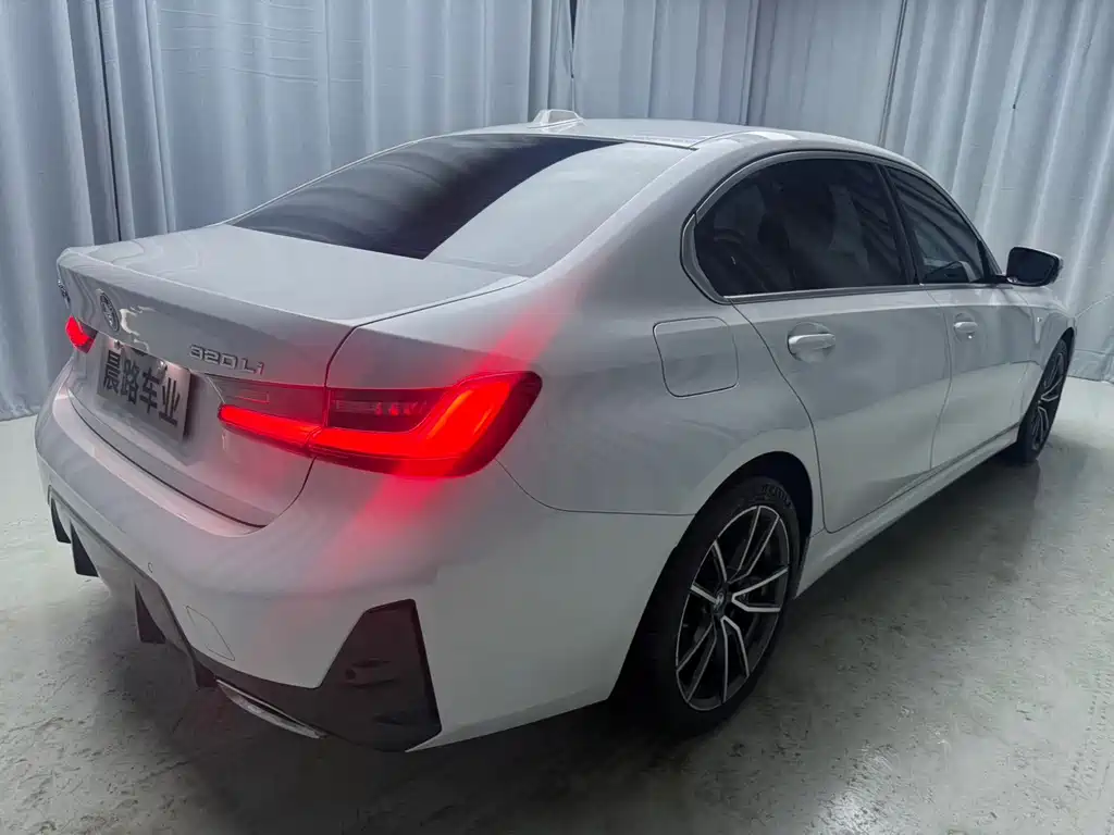 BMW 3 Series 2023