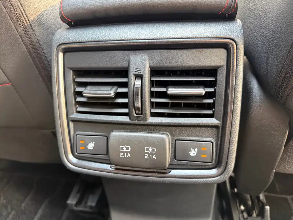 Subaru Forester 2022 — фото 17