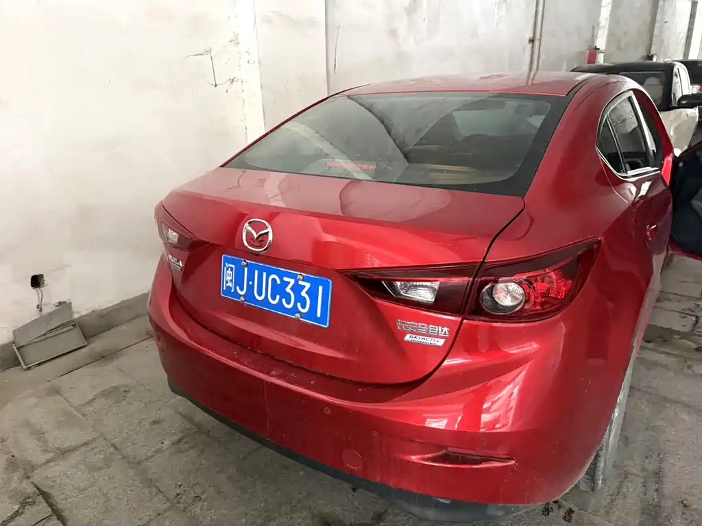 Mazda 3 Axela 2019