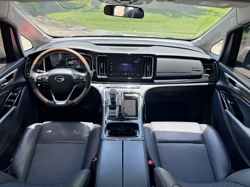 GAC Trumpchi M8 2022 — фото 13