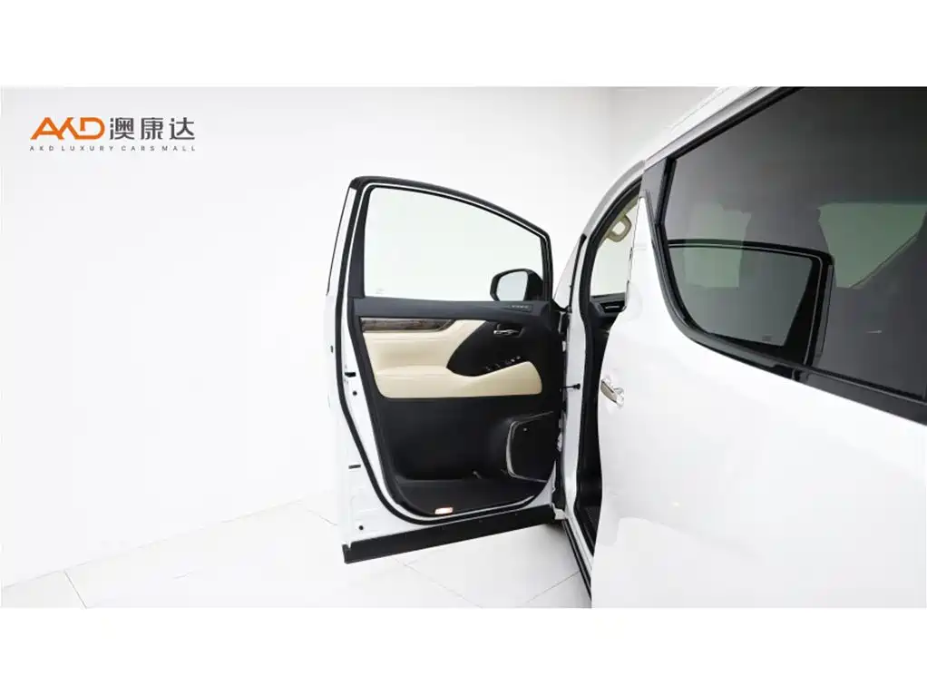 Toyota Vellfire 2020 — фото 11