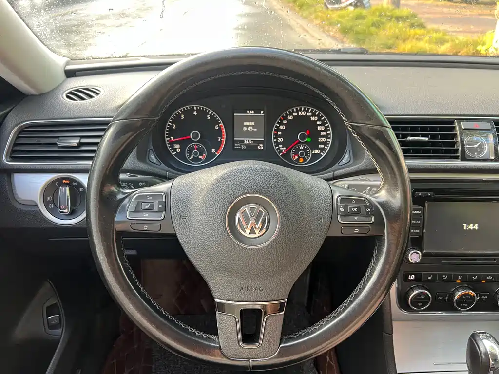 Volkswagen Passat 2015