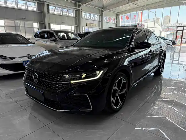 Volkswagen Passat 2023
