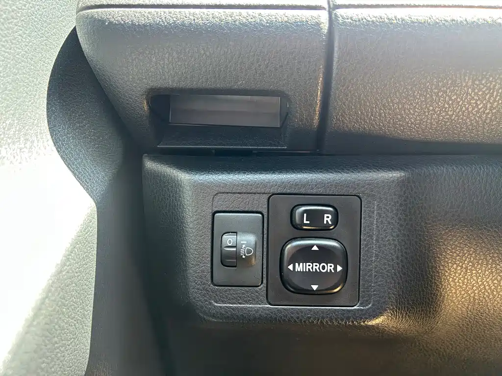 Toyota Vios 2022 — фото 11