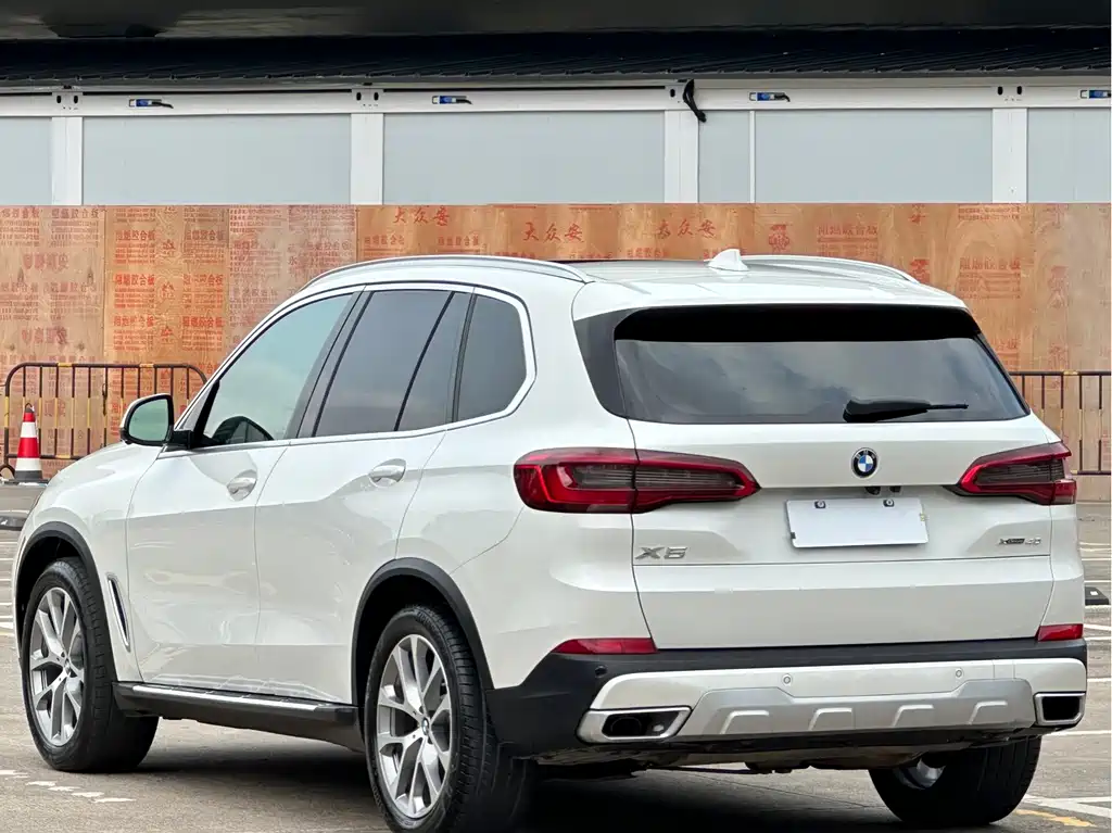 BMW X5 2020 — фото 17