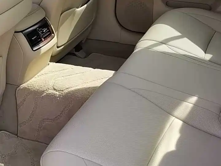 Toyota Crown 2010 — фото 10
