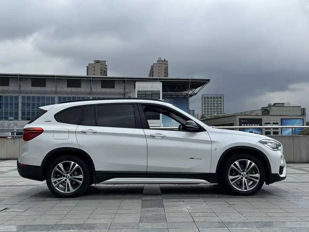 BMW X1 New Energy 2018 — фото 11