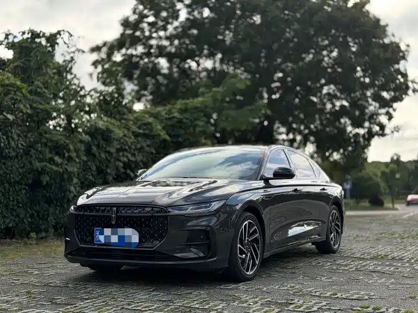 Lincoln Z 2023