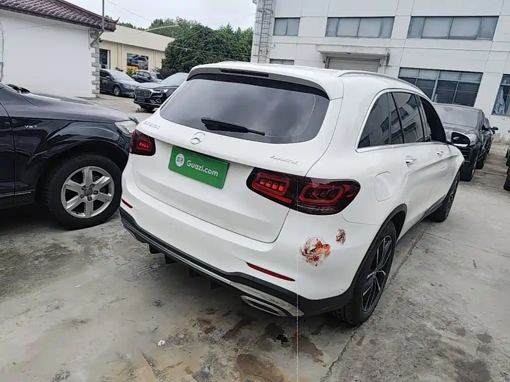 Mercedes-Benz GLC 2023