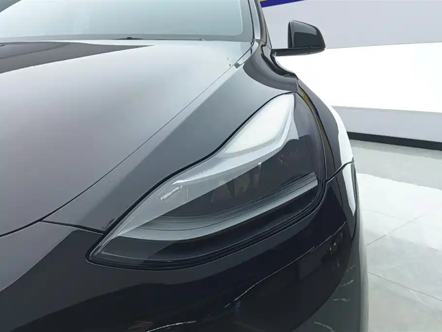 Tesla Model Y 2022 — фото 5