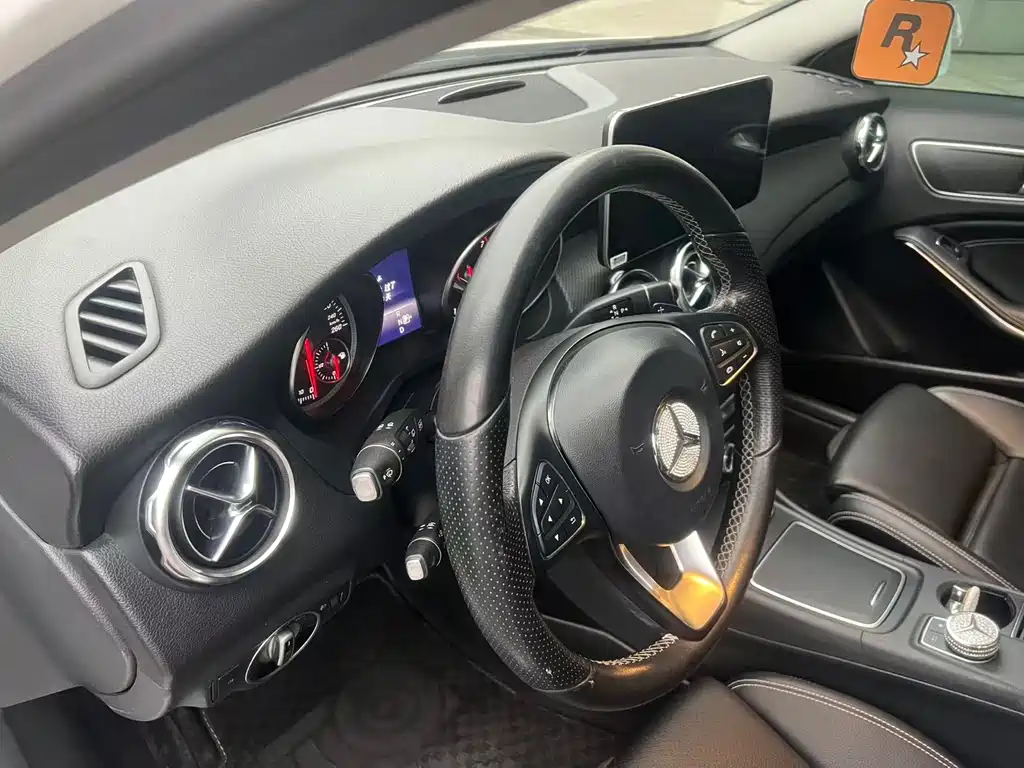 Mercedes-Benz GLA 2019 — фото 11