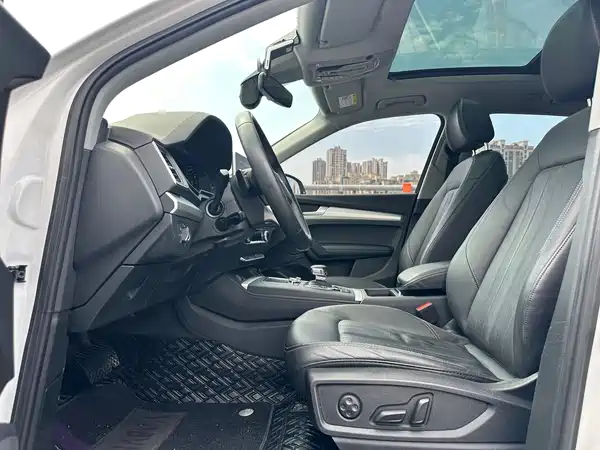 Audi Q5L 2021