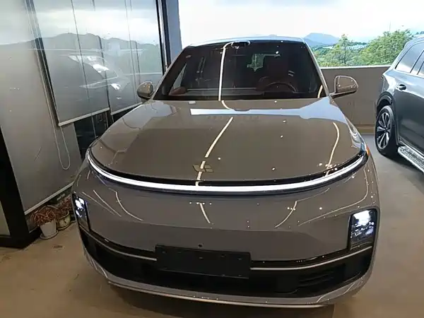 Li Auto L9 2025