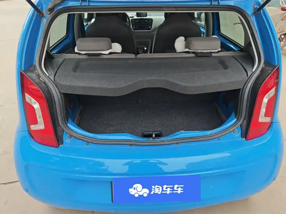 Volkswagen up! 2016