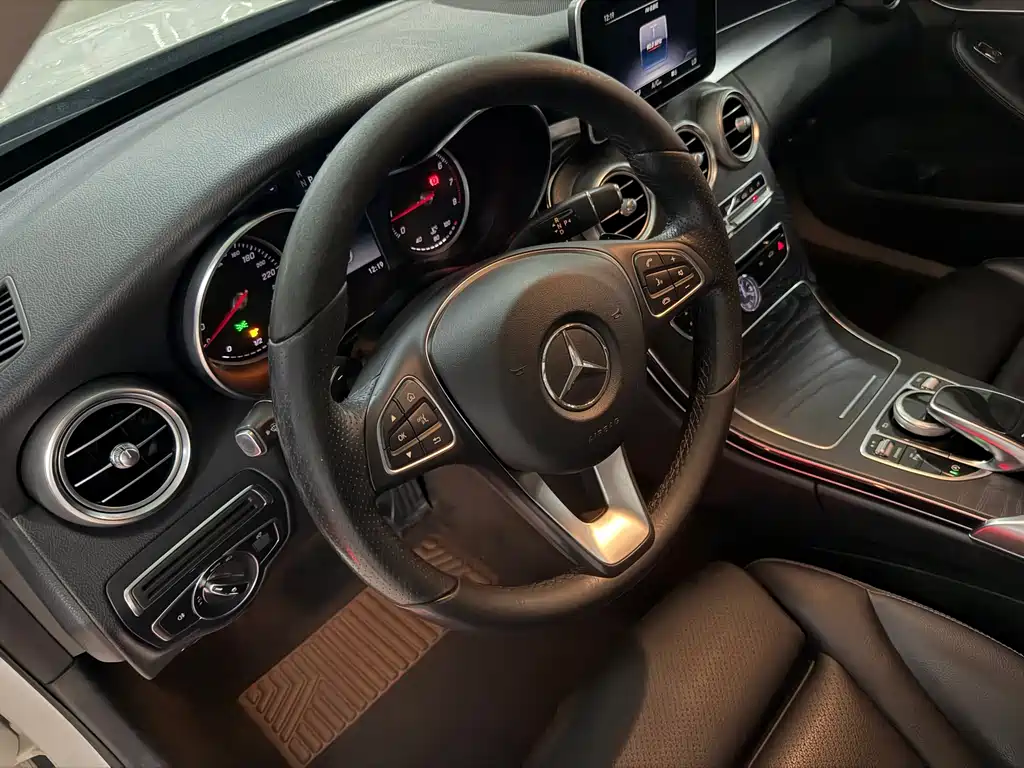 Mercedes-Benz C-Class 2018