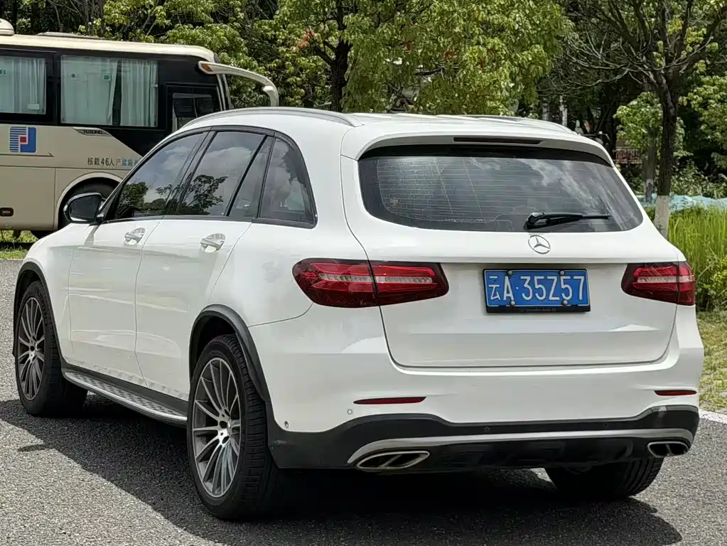 Mercedes-Benz GLC AMG 2018 — фото 9
