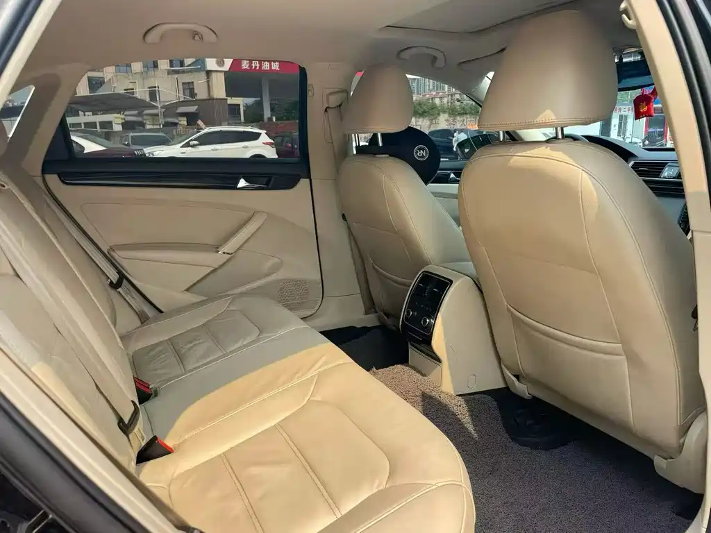 Volkswagen Passat 2015