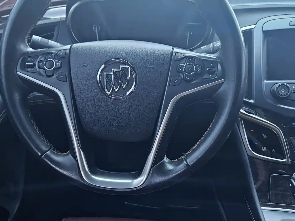Buick LaCrosse 2014 — фото 10