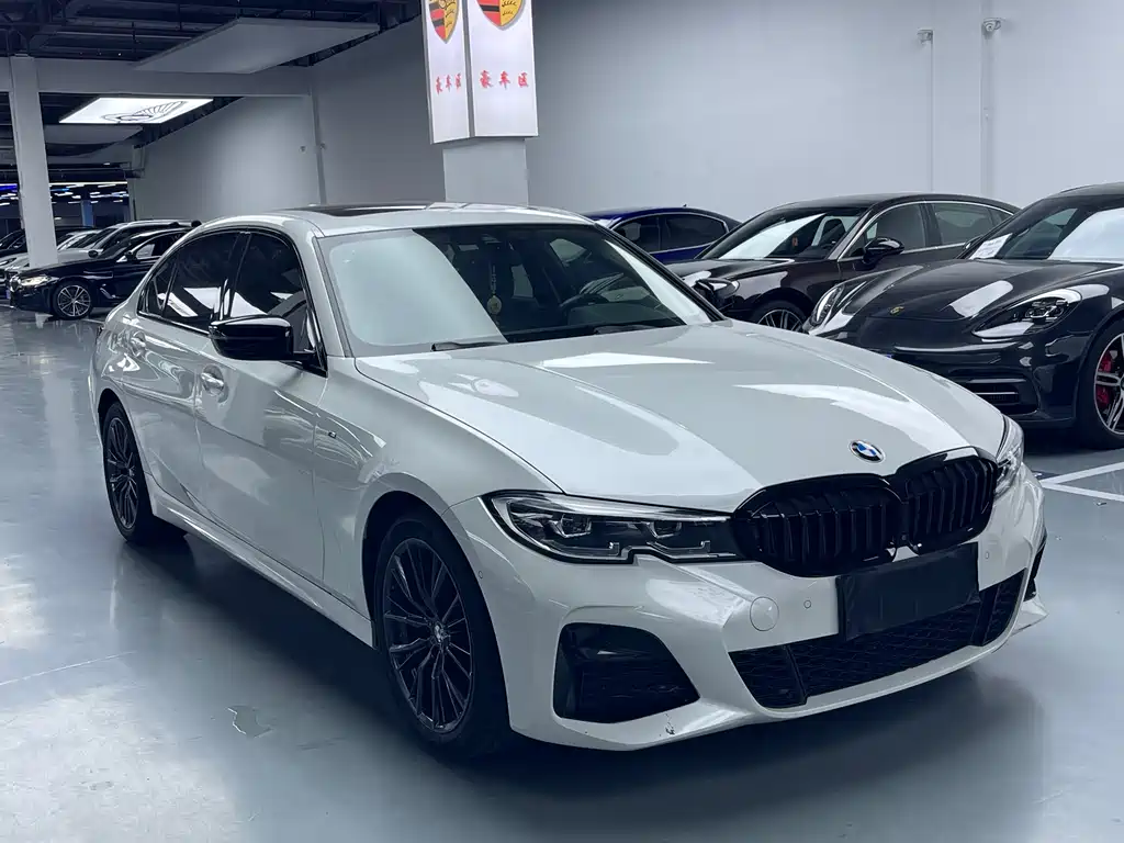 BMW 3 Series 2021