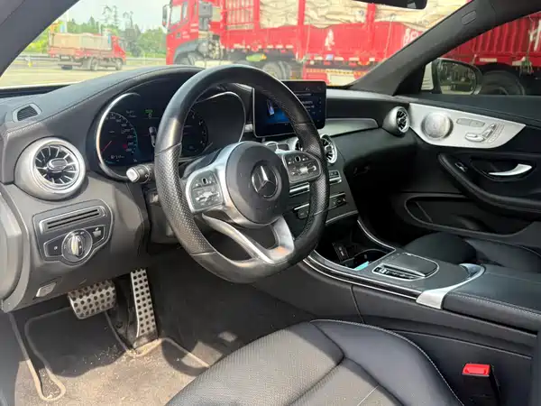 Mercedes-Benz C-Class 2021