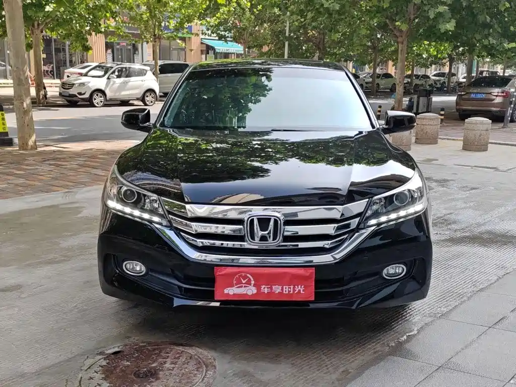 Honda Accord 2015 — фото 2