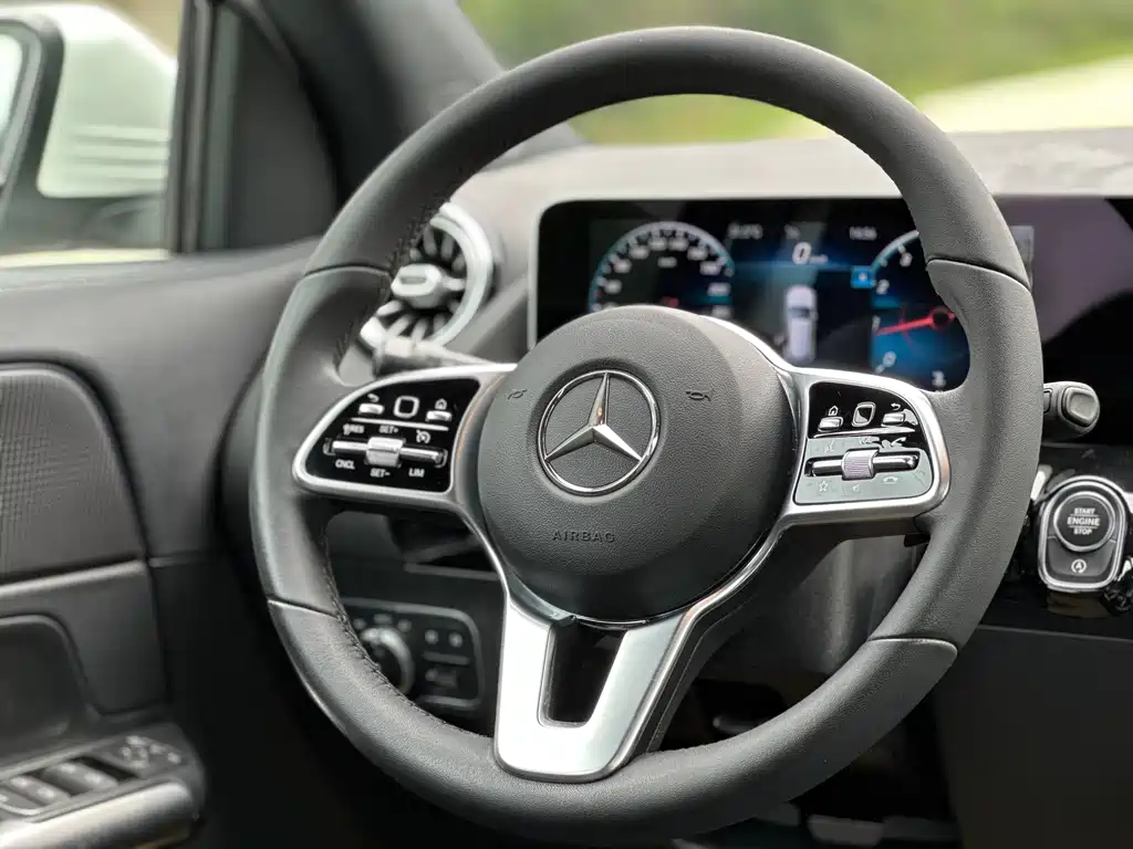 Mercedes-Benz GLA 2020 — фото 12