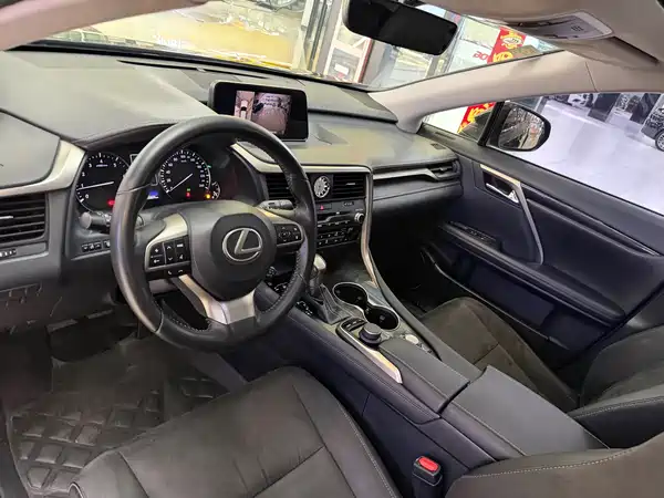 Lexus RX 2019