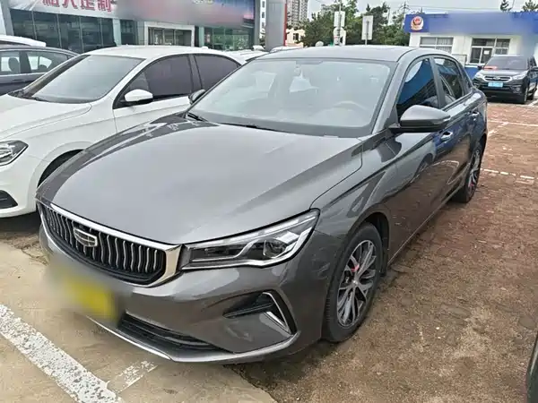 Geely Emgrand 2023