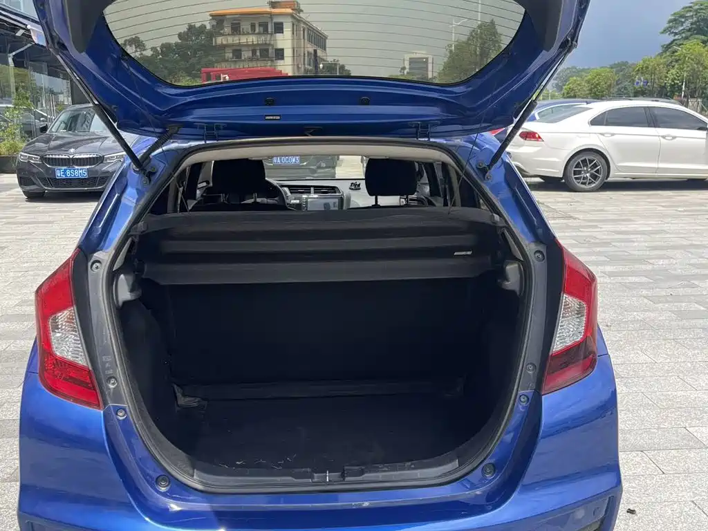Honda Fit 2019 — фото 6
