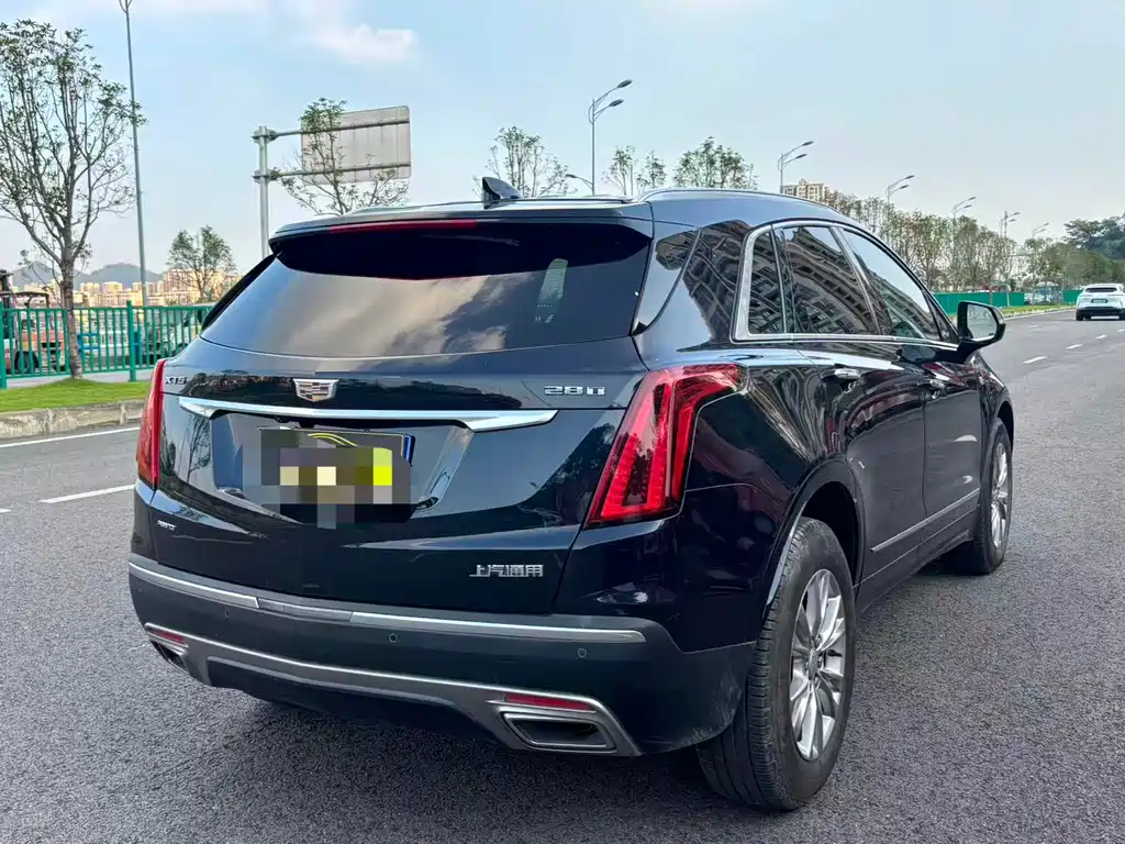 Cadillac XT5 2021 — фото 5