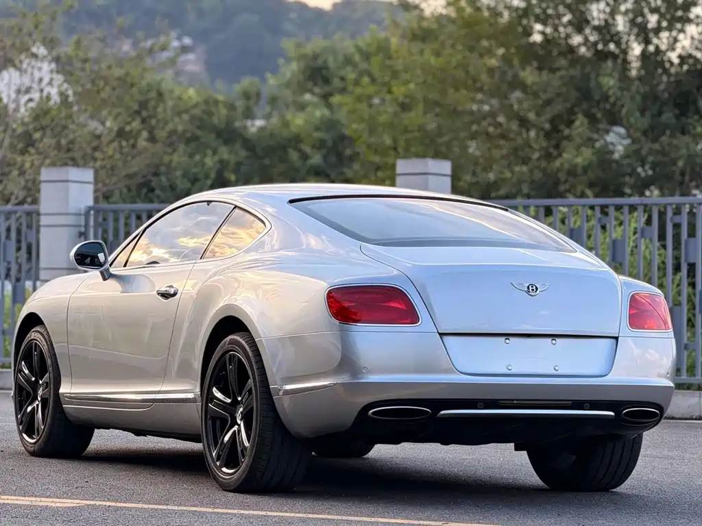 Bentley Continental 2014 — фото 3