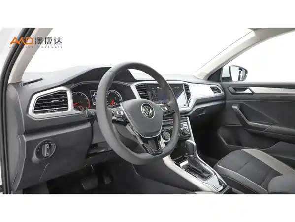 Volkswagen T-Roc 2023