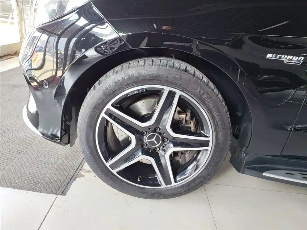 Mercedes-Benz GLE AMG 2018 — фото 23