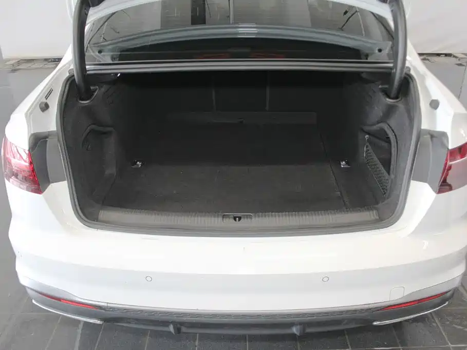 Audi A4L 2024