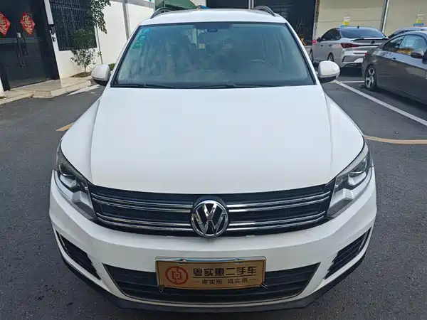 Volkswagen Tiguan 2015