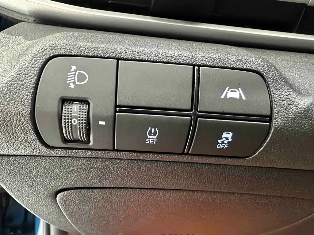 Hyundai Elantra 2022 — фото 9